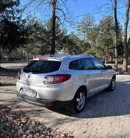 Серый Рено Меган, объемом двигателя 1.5 л и пробегом 235 тыс. км за 7950 $, фото 41 на Automoto.ua