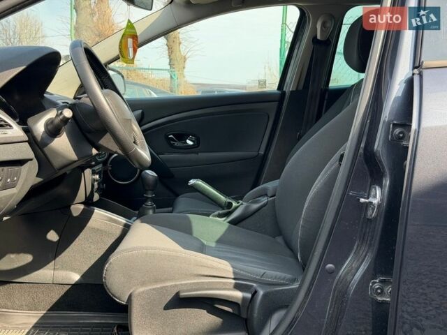 Сірий Рено Меган, об'ємом двигуна 1.5 л та пробігом 250 тис. км за 6990 $, фото 35 на Automoto.ua