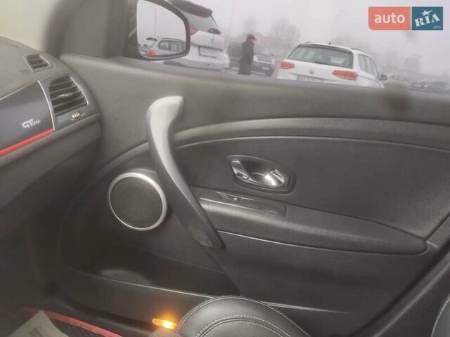 Сірий Рено Меган, об'ємом двигуна 1.46 л та пробігом 214 тис. км за 8800 $, фото 6 на Automoto.ua