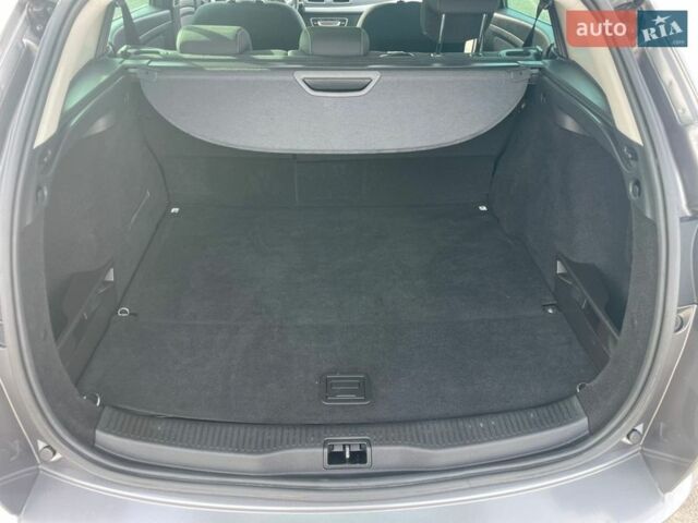 Серый Рено Меган, объемом двигателя 1.5 л и пробегом 263 тыс. км за 9350 $, фото 13 на Automoto.ua