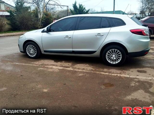 Сірий Рено Меган, об'ємом двигуна 1.5 л та пробігом 228 тис. км за 6900 $, фото 3 на Automoto.ua