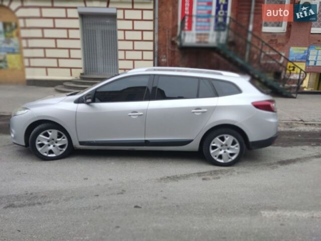 Сірий Рено Меган, об'ємом двигуна 1.5 л та пробігом 258 тис. км за 7300 $, фото 1 на Automoto.ua
