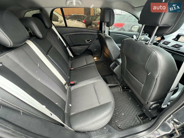 Сірий Рено Меган, об'ємом двигуна 1.5 л та пробігом 298 тис. км за 8399 $, фото 32 на Automoto.ua