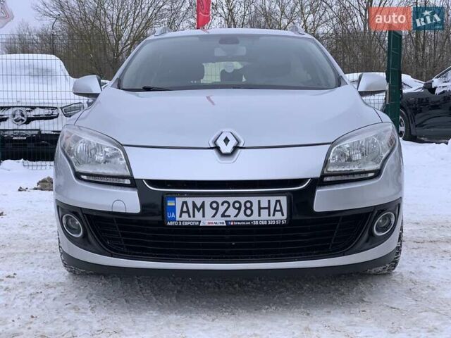 Серый Рено Меган, объемом двигателя 1.46 л и пробегом 263 тыс. км за 7999 $, фото 4 на Automoto.ua