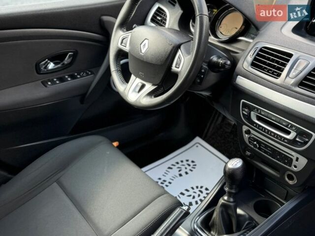 Сірий Рено Меган, об'ємом двигуна 1.5 л та пробігом 219 тис. км за 7999 $, фото 104 на Automoto.ua