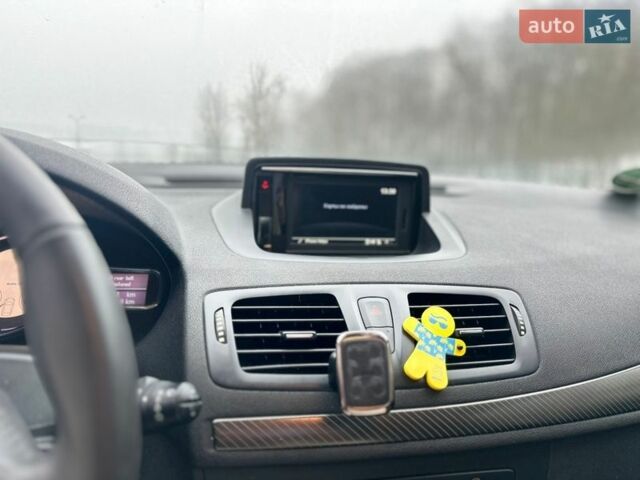 Сірий Рено Меган, об'ємом двигуна 1.46 л та пробігом 389 тис. км за 6399 $, фото 18 на Automoto.ua