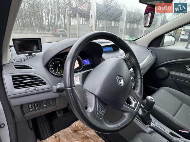 Сірий Рено Меган, об'ємом двигуна 1.6 л та пробігом 154 тис. км за 7850 $, фото 16 на Automoto.ua