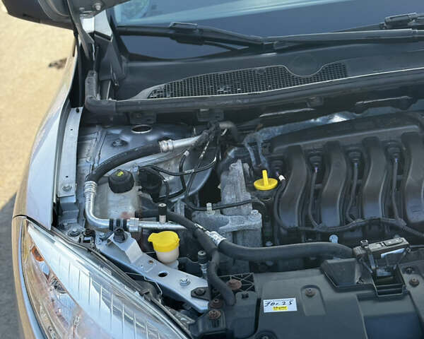 Сірий Рено Меган, об'ємом двигуна 1.6 л та пробігом 280 тис. км за 7150 $, фото 39 на Automoto.ua