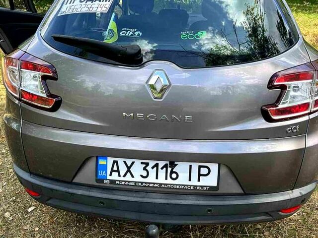 Серый Рено Меган, объемом двигателя 1.5 л и пробегом 238 тыс. км за 8500 $, фото 3 на Automoto.ua