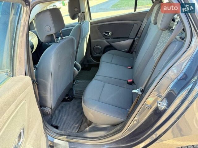 Серый Рено Меган, объемом двигателя 1.5 л и пробегом 249 тыс. км за 7300 $, фото 44 на Automoto.ua