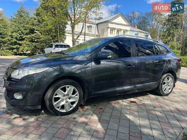 Серый Рено Меган, объемом двигателя 1.46 л и пробегом 267 тыс. км за 6600 $, фото 2 на Automoto.ua