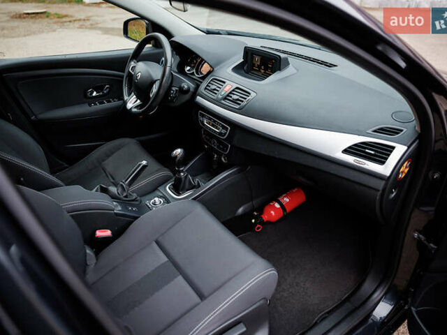 Серый Рено Меган, объемом двигателя 1.46 л и пробегом 189 тыс. км за 7950 $, фото 23 на Automoto.ua