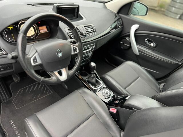 Сірий Рено Меган, об'ємом двигуна 1.5 л та пробігом 217 тис. км за 8300 $, фото 15 на Automoto.ua