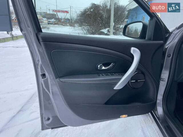 Сірий Рено Меган, об'ємом двигуна 1.46 л та пробігом 281 тис. км за 7990 $, фото 10 на Automoto.ua