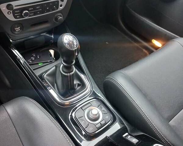 Сірий Рено Меган, об'ємом двигуна 1.5 л та пробігом 260 тис. км за 9500 $, фото 39 на Automoto.ua