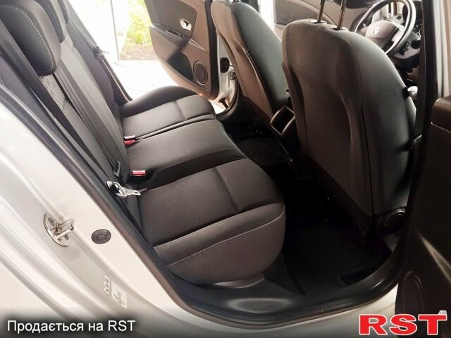 Сірий Рено Меган, об'ємом двигуна 1.5 л та пробігом 228 тис. км за 6900 $, фото 6 на Automoto.ua