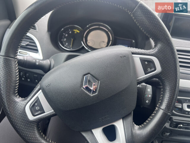 Сірий Рено Меган, об'ємом двигуна 1.6 л та пробігом 250 тис. км за 6000 $, фото 5 на Automoto.ua