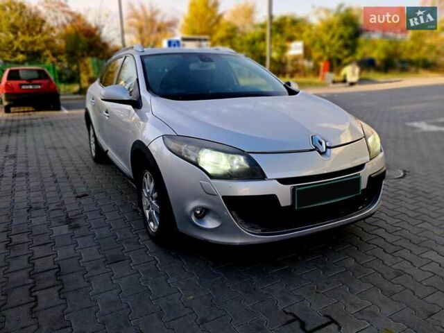 Сірий Рено Меган, об'ємом двигуна 1.9 л та пробігом 266 тис. км за 6800 $, фото 1 на Automoto.ua