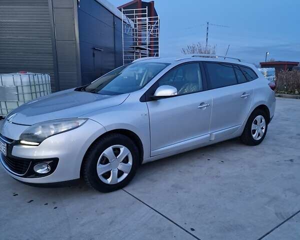 Серый Рено Меган, объемом двигателя 1.46 л и пробегом 292 тыс. км за 6500 $, фото 18 на Automoto.ua