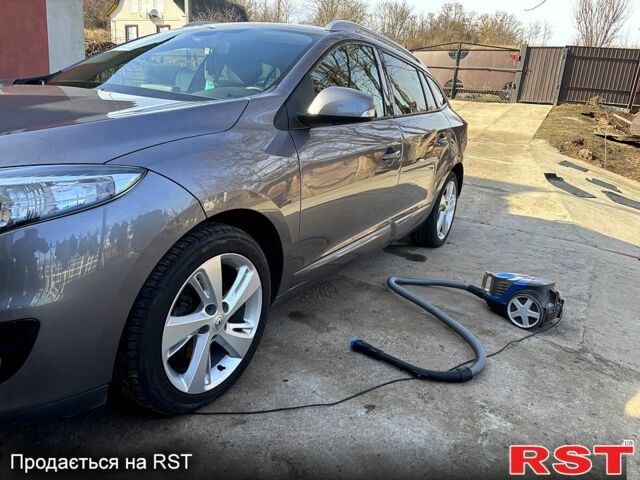 Сірий Рено Меган, об'ємом двигуна 1.5 л та пробігом 262 тис. км за 8000 $, фото 2 на Automoto.ua