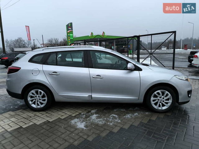 Сірий Рено Меган, об'ємом двигуна 1.46 л та пробігом 185 тис. км за 8200 $, фото 3 на Automoto.ua
