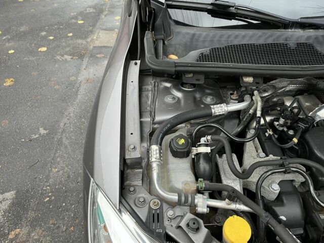 Серый Рено Меган, объемом двигателя 1.5 л и пробегом 275 тыс. км за 8999 $, фото 20 на Automoto.ua