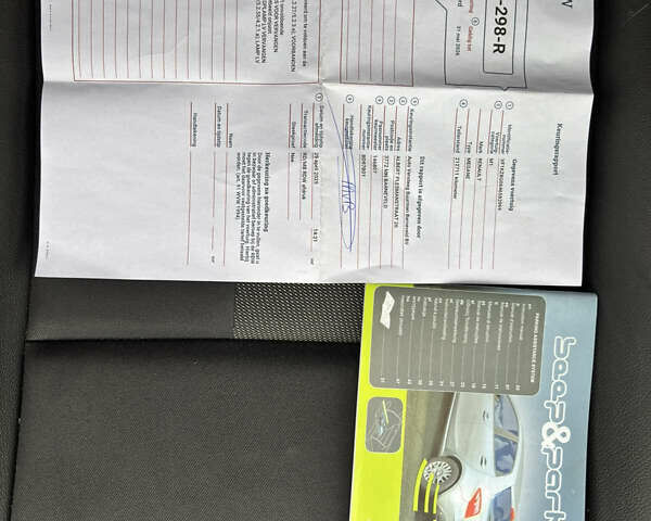 Рено Меган 2012 в Чернигове на Automoto.ua Серый Рено Меган, объемом двигателя 1.5 л и пробегом 218 тыс. км за 8500 $, фото 38 на Automoto.ua