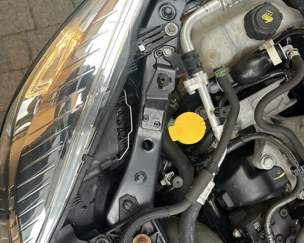 Серый Рено Меган, объемом двигателя 1.5 л и пробегом 210 тыс. км за 8300 $, фото 41 на Automoto.ua