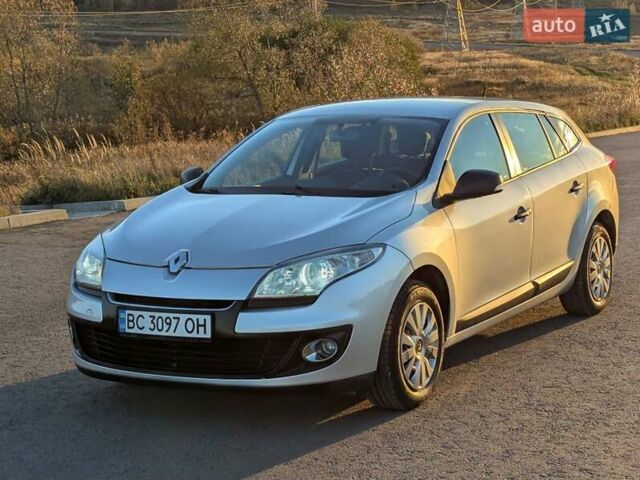 Серый Рено Меган, объемом двигателя 1.5 л и пробегом 224 тыс. км за 6995 $, фото 3 на Automoto.ua