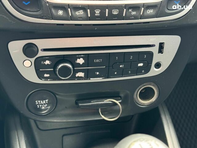 Серый Рено Меган, объемом двигателя 1.5 л и пробегом 380 тыс. км за 6940 $, фото 25 на Automoto.ua