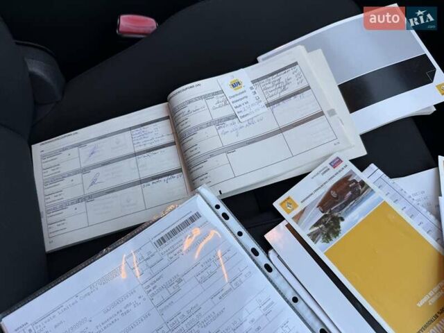 Серый Рено Меган, объемом двигателя 1.5 л и пробегом 270 тыс. км за 7950 $, фото 48 на Automoto.ua