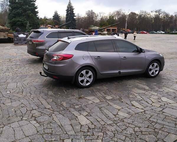 Серый Рено Меган, объемом двигателя 1.5 л и пробегом 290 тыс. км за 8400 $, фото 16 на Automoto.ua