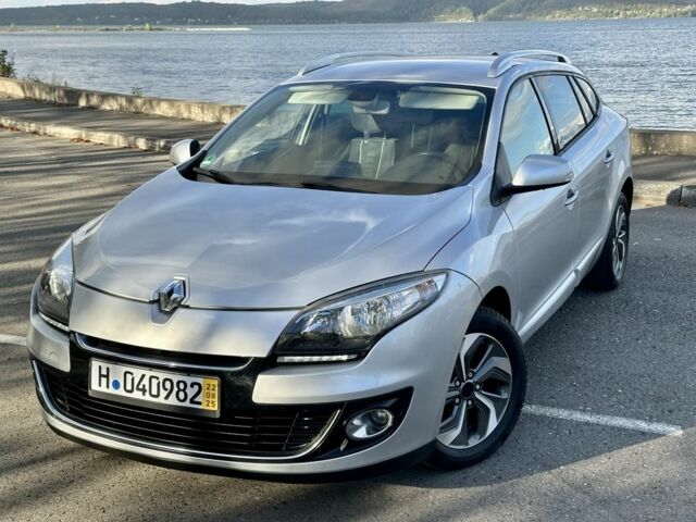 Серый Рено Меган, объемом двигателя 1.6 л и пробегом 277 тыс. км за 7000 $, фото 1 на Automoto.ua