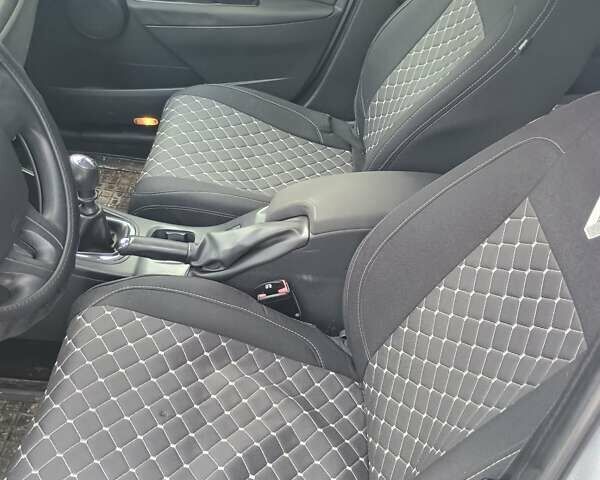 Сірий Рено Меган, об'ємом двигуна 1.46 л та пробігом 240 тис. км за 7300 $, фото 6 на Automoto.ua