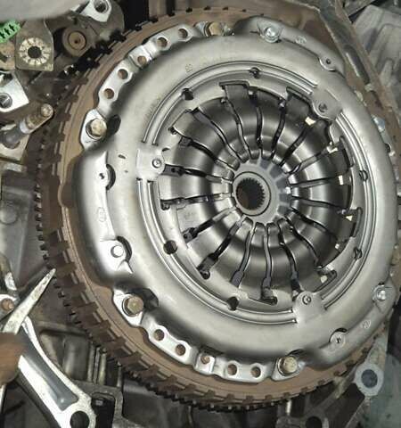 Сірий Рено Меган, об'ємом двигуна 1.46 л та пробігом 241 тис. км за 6250 $, фото 23 на Automoto.ua