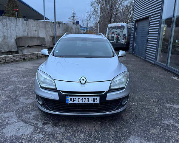 Сірий Рено Меган, об'ємом двигуна 1.46 л та пробігом 203 тис. км за 7999 $, фото 9 на Automoto.ua
