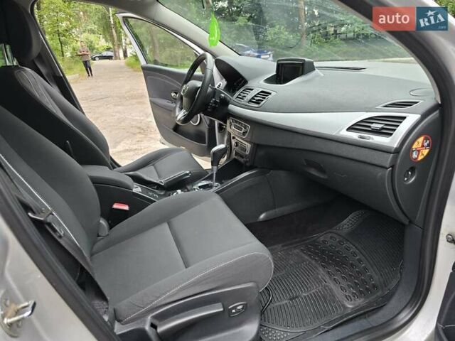 Серый Рено Меган, объемом двигателя 1.46 л и пробегом 195 тыс. км за 8500 $, фото 23 на Automoto.ua