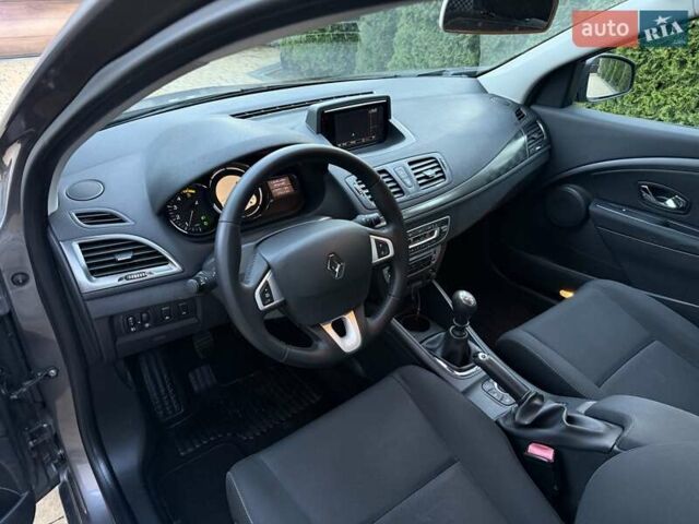 Серый Рено Меган, объемом двигателя 1.5 л и пробегом 270 тыс. км за 7950 $, фото 23 на Automoto.ua