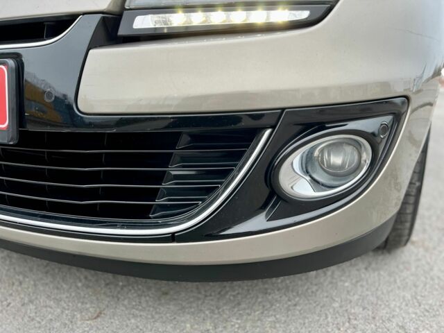 Сірий Рено Меган, об'ємом двигуна 1.5 л та пробігом 217 тис. км за 8300 $, фото 13 на Automoto.ua