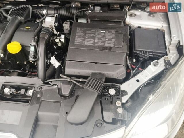 Серый Рено Меган, объемом двигателя 1.5 л и пробегом 228 тыс. км за 7300 $, фото 22 на Automoto.ua