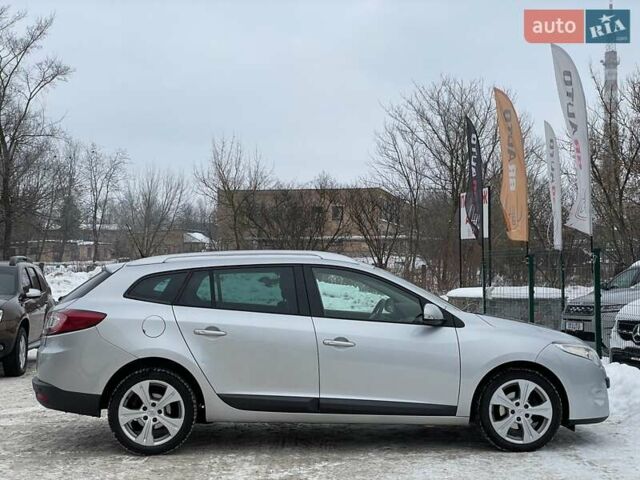 Серый Рено Меган, объемом двигателя 1.5 л и пробегом 271 тыс. км за 7999 $, фото 21 на Automoto.ua