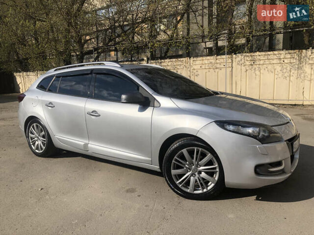 Сірий Рено Меган, об'ємом двигуна 1.46 л та пробігом 307 тис. км за 8750 $, фото 4 на Automoto.ua