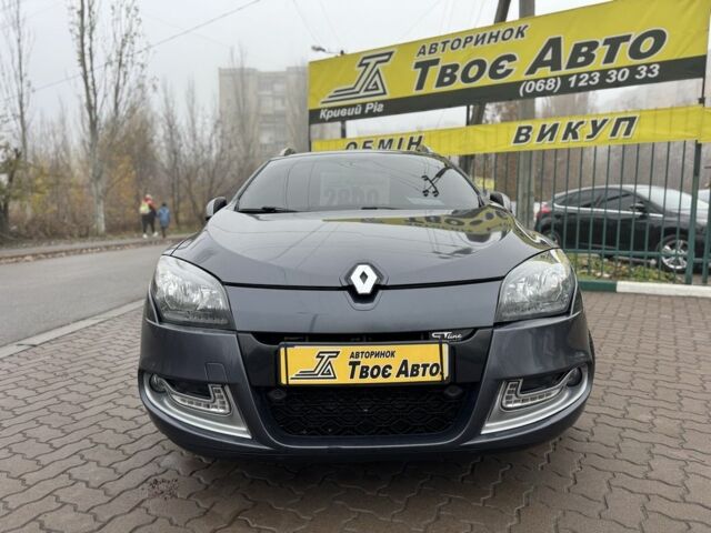 Серый Рено Меган, объемом двигателя 1.8 л и пробегом 309 тыс. км за 8900 $, фото 1 на Automoto.ua
