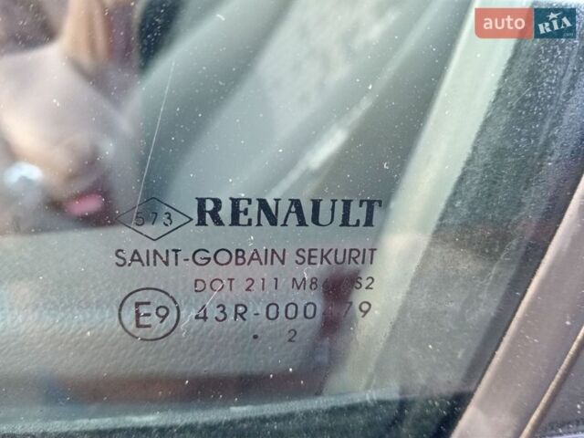 Сірий Рено Меган, об'ємом двигуна 1.46 л та пробігом 258 тис. км за 7500 $, фото 18 на Automoto.ua
