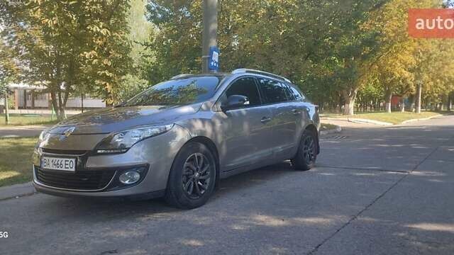 Серый Рено Меган, объемом двигателя 1.5 л и пробегом 344 тыс. км за 7950 $, фото 9 на Automoto.ua