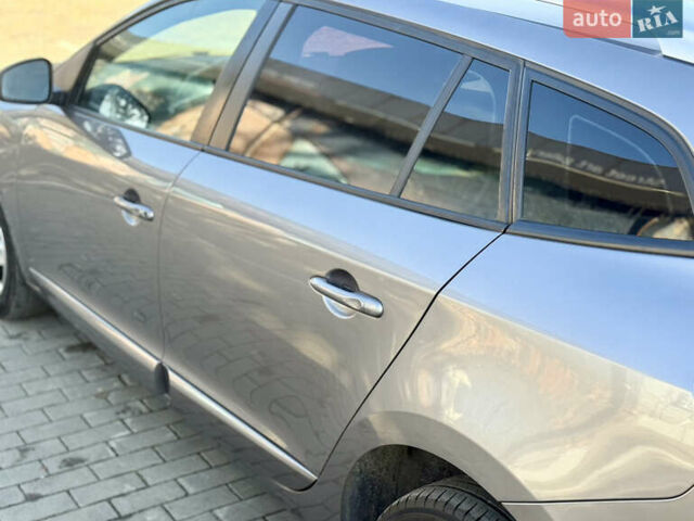 Серый Рено Меган, объемом двигателя 1.5 л и пробегом 243 тыс. км за 7999 $, фото 15 на Automoto.ua