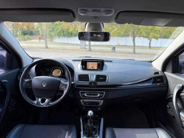 Сірий Рено Меган, об'ємом двигуна 1.6 л та пробігом 233 тис. км за 8300 $, фото 9 на Automoto.ua