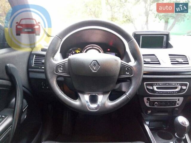 Серый Рено Меган, объемом двигателя 1.5 л и пробегом 344 тыс. км за 7950 $, фото 19 на Automoto.ua