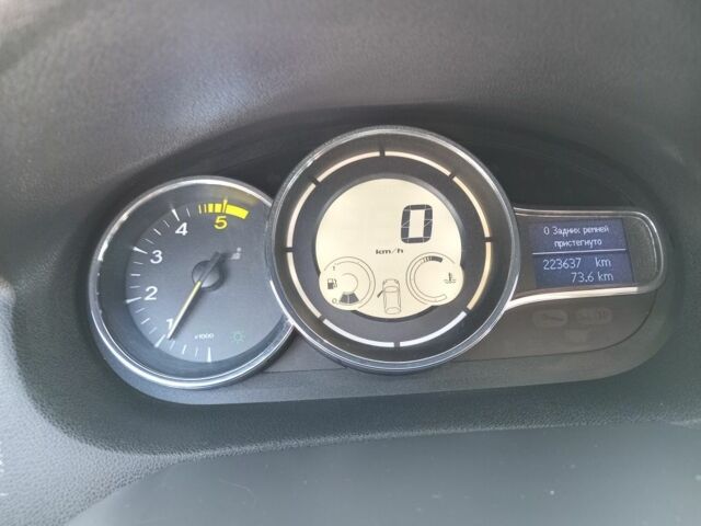 Сірий Рено Меган, об'ємом двигуна 1.5 л та пробігом 224 тис. км за 8500 $, фото 13 на Automoto.ua