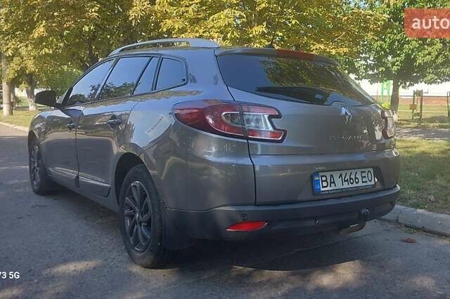 Серый Рено Меган, объемом двигателя 1.5 л и пробегом 344 тыс. км за 7950 $, фото 10 на Automoto.ua